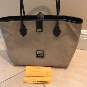 Dooney & Bourke Medium Cindy Tote